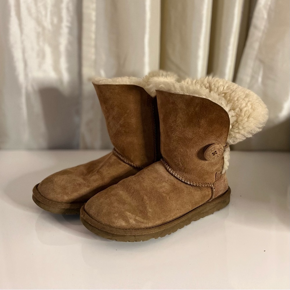 Kids Bailey Button II Boot Size 2